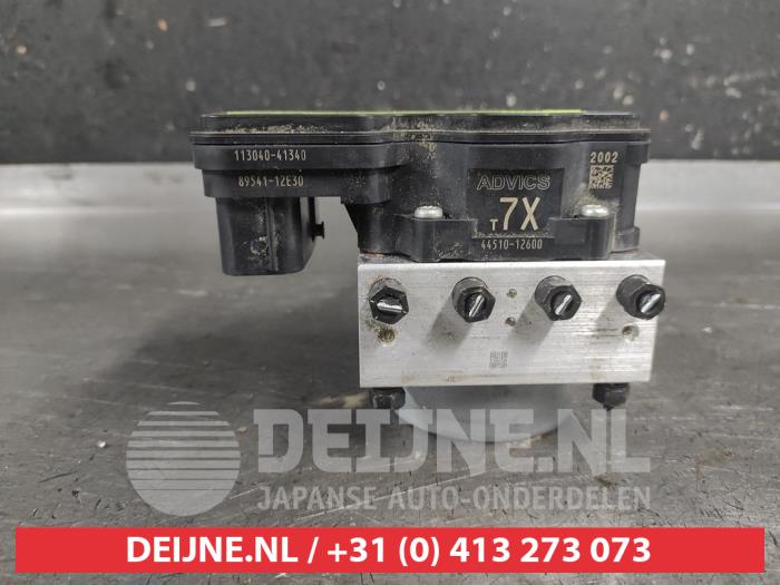 Gebruikte ABS Pomp Toyota Corolla Touring Sport (E21/EH1) 2.0 16V Hybrid Prijs op aanvraag aangeboden door V.Deijne Jap.Auto-onderdelen BV