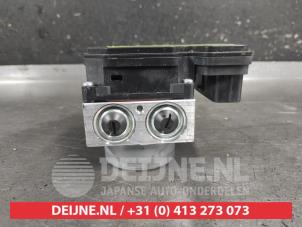 Toyota Corolla ABS Pumpe O706698 foto 2