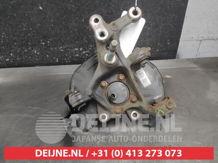 Toyota Corolla Achsschenkel links hinten O706736