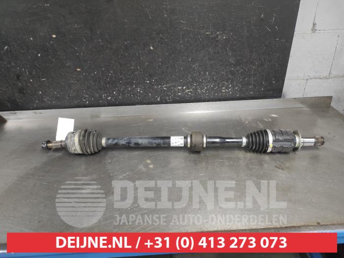 Gebruikte Steekas rechts-voor Toyota Corolla Touring Sport (E21/EH1) 2.0 16V Hybrid Prijs € 150,00 Margeregeling aangeboden door V.Deijne Jap.Auto-onderdelen BV