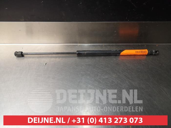 Hyundai I30 Gasdemper links-achter O293729