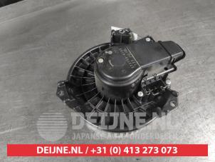 Gebruikte Chaufage Ventilatiemotor Toyota RAV4 (A3) 2.0 16V Valvematic 4x4 Prijs op aanvraag aangeboden door V.Deijne Jap.Auto-onderdelen BV