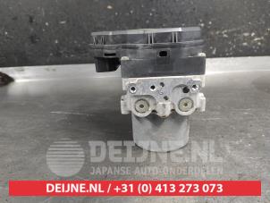 Toyota Rav-4 ABS pump O706919 photo 2