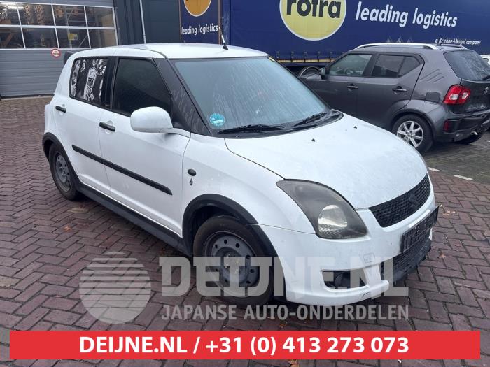 Suzuki Swift Mistlamp rechts-voor O707005