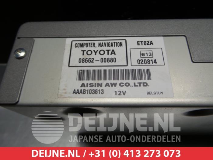 Navigatie Module van een Toyota Avensis (T25/B1D) 2.2 D-4D 16V D-CAT 2007