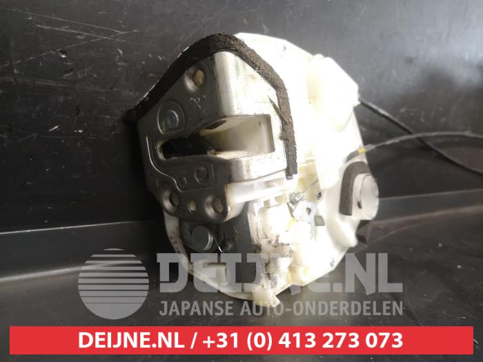Suzuki Swift Deurslot Mechaniek 4Deurs links-achter O707274