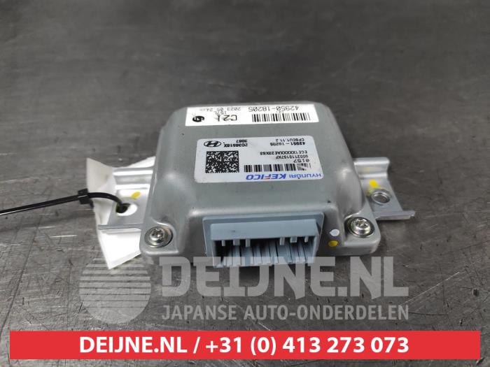 Hyundai Ioniq Computer koppeling actuator O707345