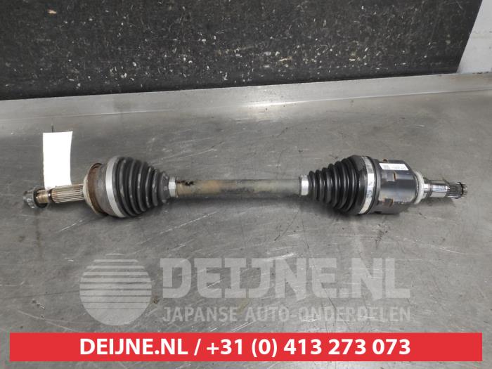 Toyota Verso-S Antriebswelle links vorne O707476