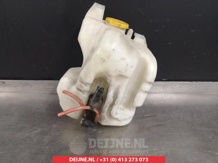Nissan Terrano Front windscreen washer reservoir O340513