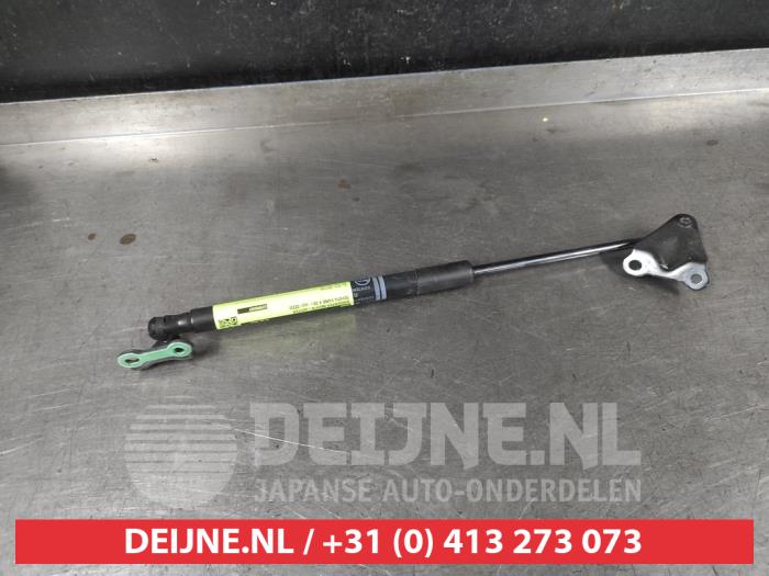 Toyota Yaris Gasdemper rechts-achter O707624
