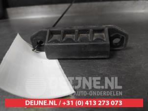 Toyota Yaris Schakelaar achterklep O707625 foto 2
