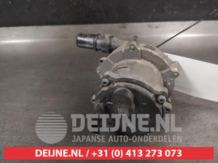 Hyundai Ioniq Additional water pump O707757