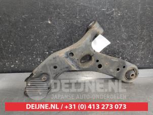 Toyota Auris Querlenker unten rechts vorne O707909 foto 2