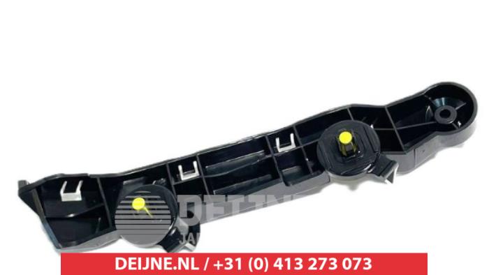 Nissan Qashqai Bumpersteun rechts-voor O9990009808