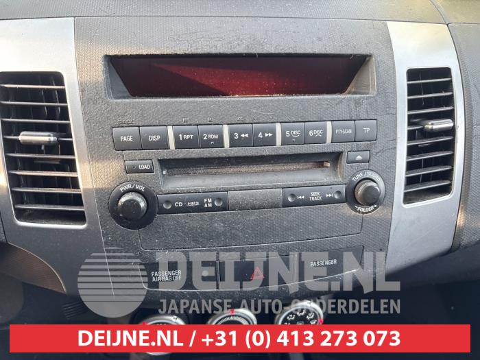 Mitsubishi Outlander Radio O707966