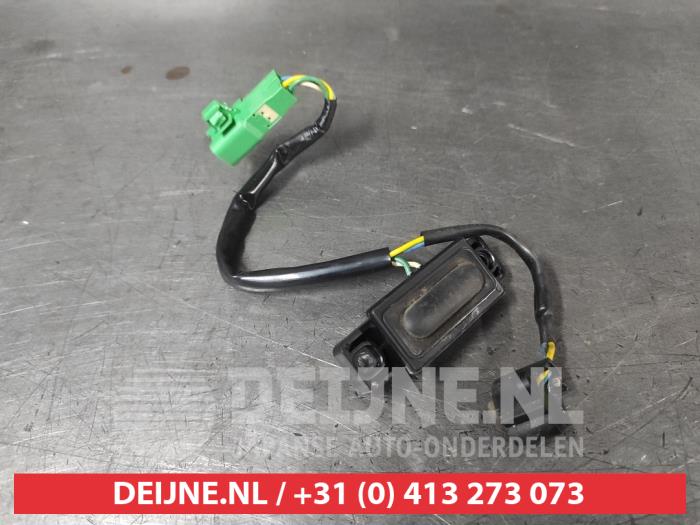 Suzuki Swift Schakelaar achterklep O707991