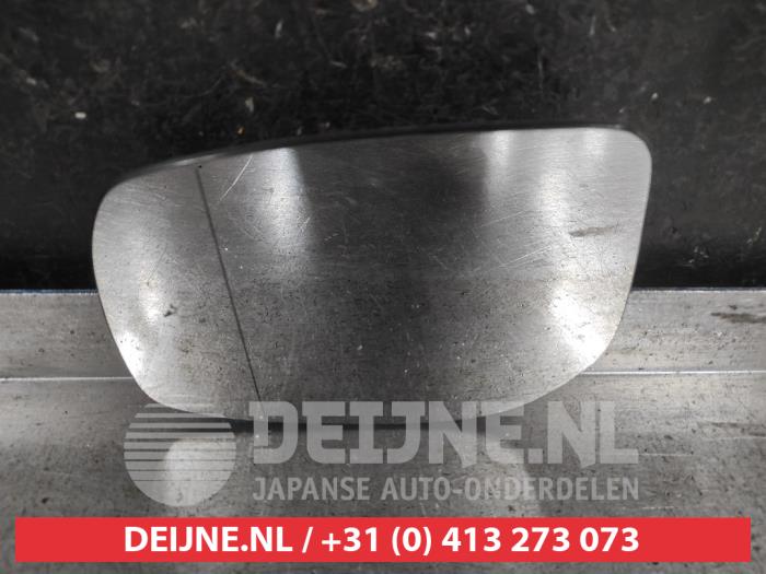 Toyota Auris Spiegelglas links O708040