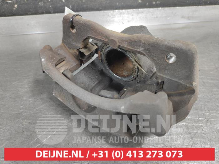 Toyota Auris Bremszange rechts vorne O708059