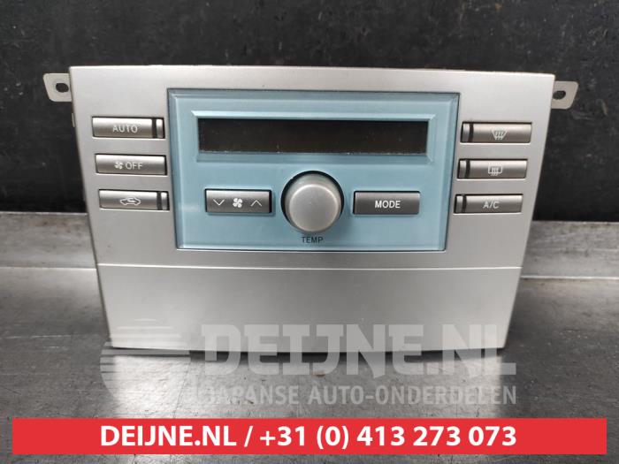 Toyota Corolla Verso Heizung Bedienpaneel O708099