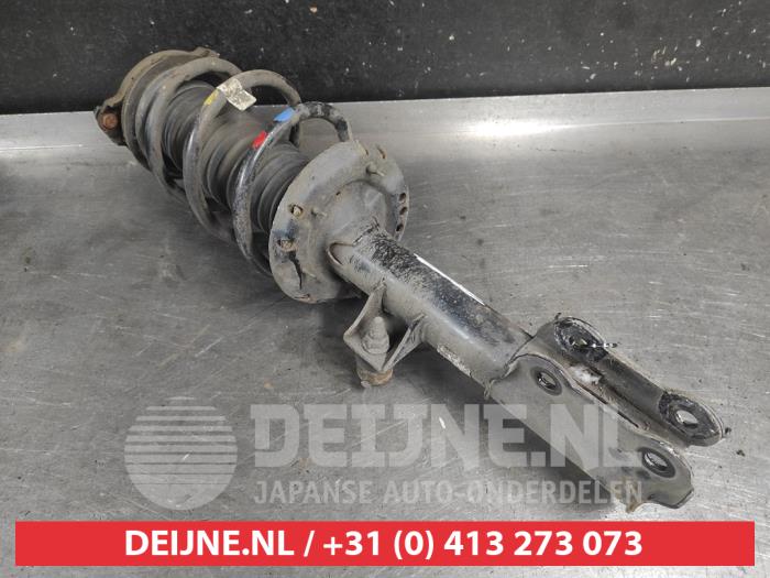 Hyundai Tucson Stoßdämpferstrebe links vorne O708306