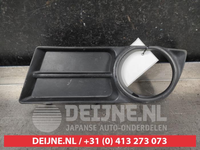 Toyota Corolla Verso Stoßstangenrost O708346