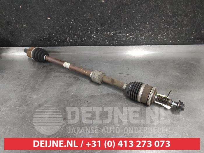 Gebruikte Aandrijfas rechts-voor Hyundai i10 (B5) 1.0 12V Prijs op aanvraag aangeboden door V.Deijne Jap.Auto-onderdelen BV