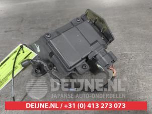 Gebruikte Dode hoek sensor Hyundai Tucson (NX) 1.6 T-GDI Prijs op aanvraag aangeboden door V.Deijne Jap.Auto-onderdelen BV
