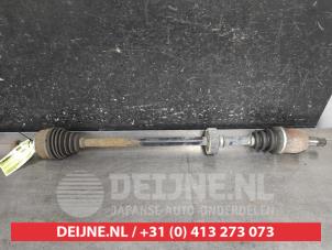 Gebruikte Cardanas rechts-voor (VWA) Honda Jazz (GD/GE2/GE3) 1.4 i-Dsi Prijs op aanvraag aangeboden door V.Deijne Jap.Auto-onderdelen BV