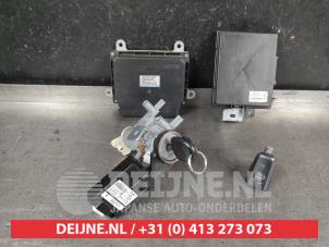 Mitsubishi Outlander Slotenset Cilinder (compleet) O708724 foto 2
