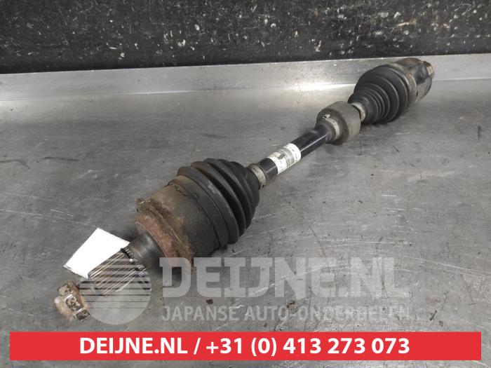 Suzuki Swift Aandrijfas rechts-voor O708549