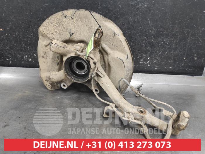 Toyota Landcruiser Knuckle, front right O708805