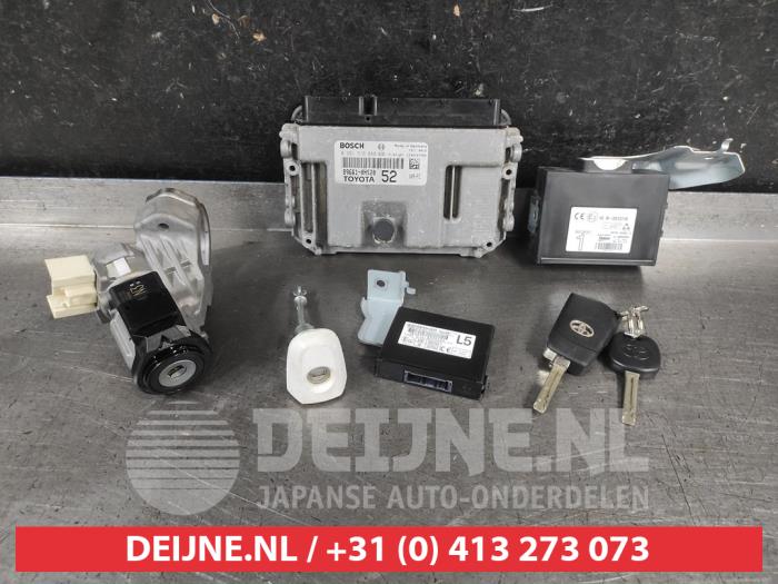 Toyota Aygo Set of cylinder locks (complete) O709142