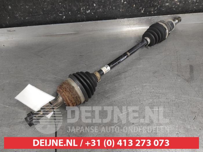Toyota Aygo Aandrijfas links-voor O709153