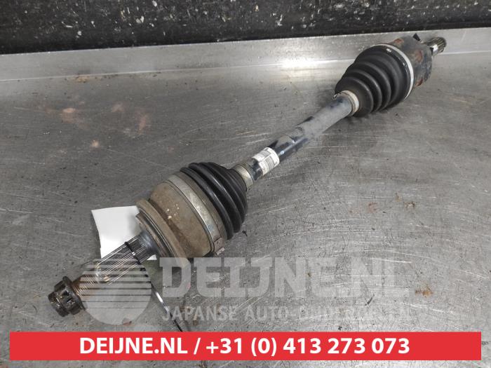Toyota Verso Aandrijfas links-voor O709239