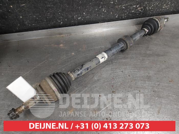 Toyota Verso Aandrijfas rechts-voor O709240