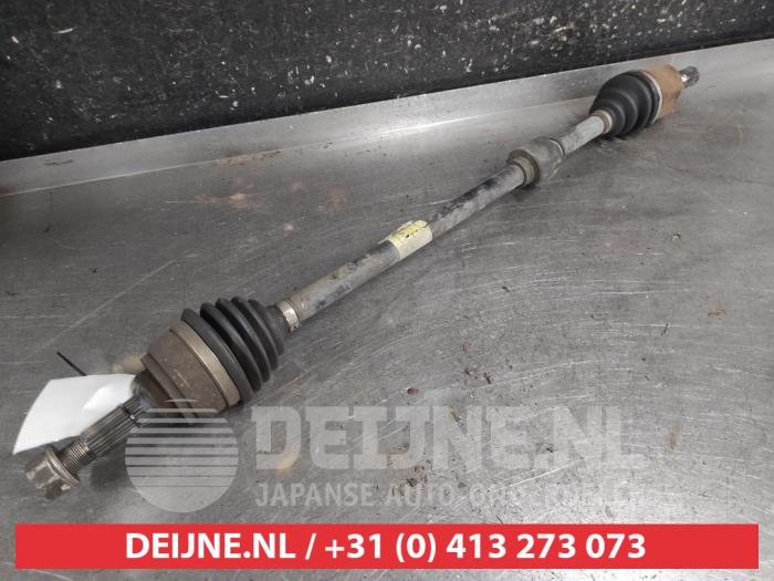 Nissan Micra Aandrijfas rechts-voor O709292