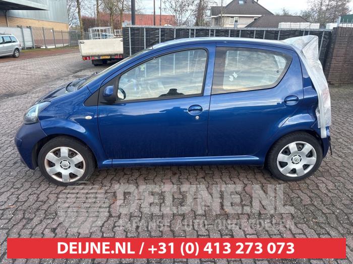 Toyota Aygo Portierruit 4Deurs links-voor O709311