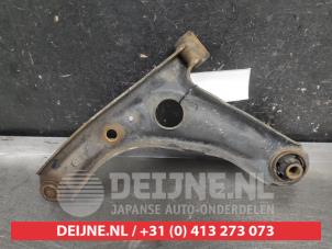 Toyota Aygo Querlenker unten rechts vorne O709372 foto 2