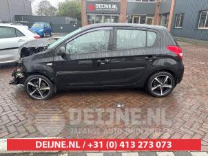 Hyundai I20 Tür 4-türig links vorne O709397 foto 3