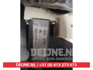 Toyota Corolla Ruitmechaniek 4Deurs links-voor O709461 foto 2