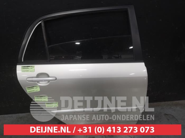 Toyota Corolla Tür 4-türig rechts hinten O709475