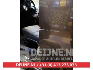 Mitsubishi Colt Tür 4-türig links hinten O709795 foto 2