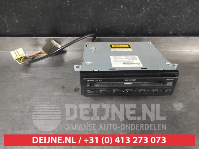 Toyota Corolla CD Wisselaar O709719