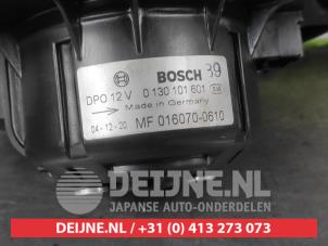 Toyota Corolla Heating and ventilation fan motor O709721 photo 3