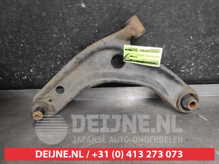 Toyota Yaris Draagarm onder links-voor O709678