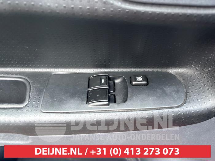 Mitsubishi Colt Kombischalter Fenster O709876