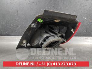 Mitsubishi Colt Achterlicht links O709883 foto 2
