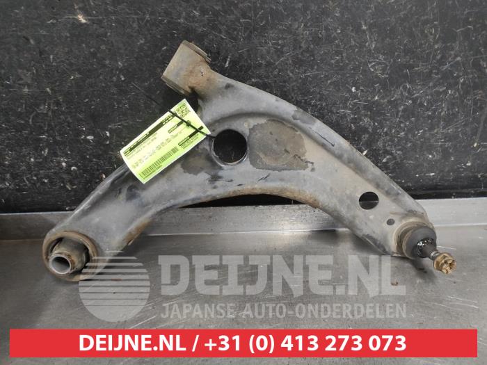 Toyota Yaris Querlenker unten rechts vorne O709984
