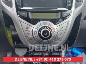 Hyundai IX20 Heater control panel O710028 photo 3