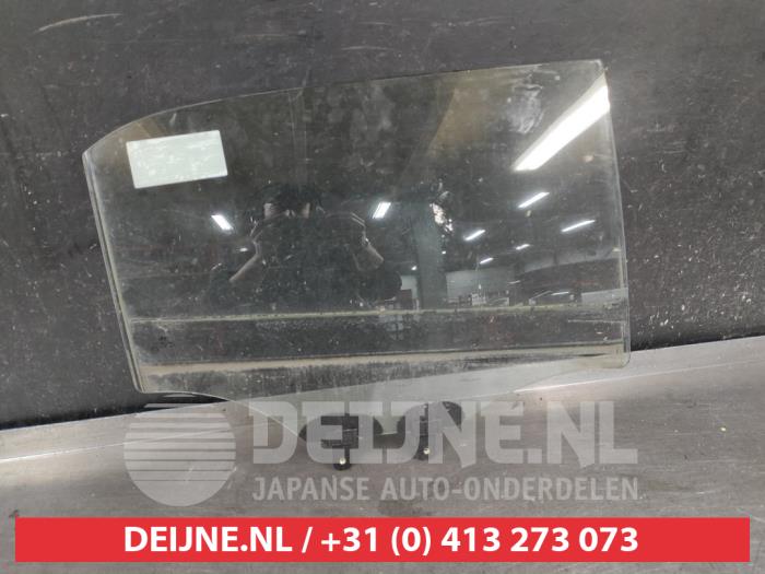 Hyundai I20 Portierruit 4Deurs rechts-achter O710084